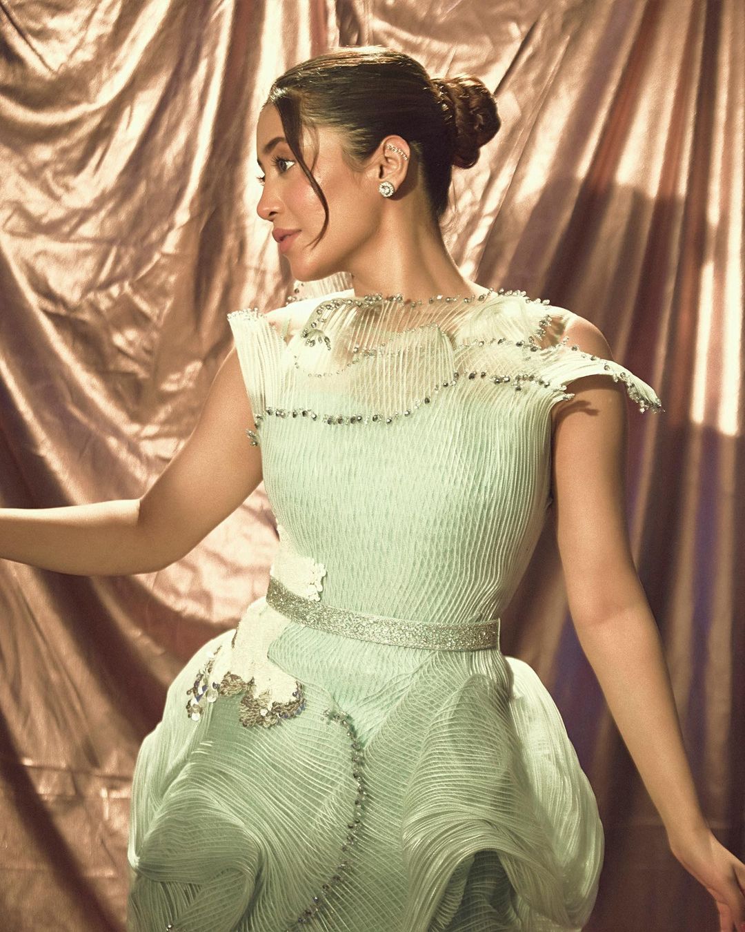 Shivangi Joshi added glamor to her look, see proof 13859