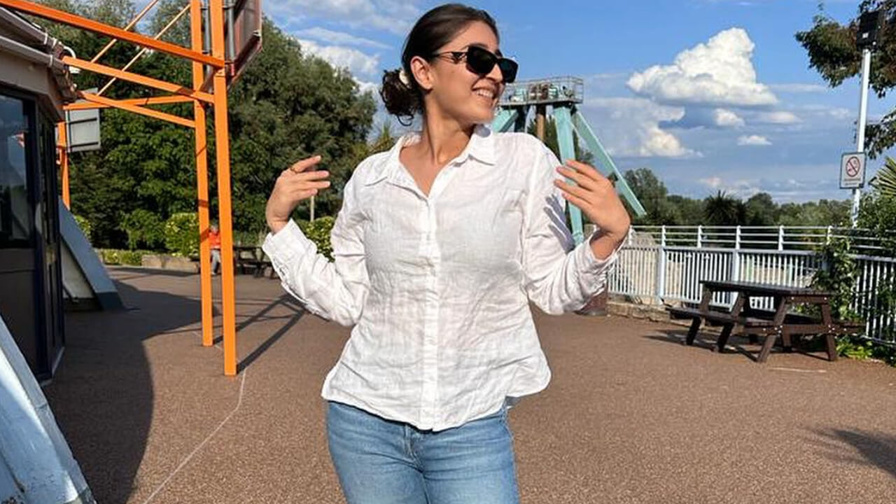 ध्वनि भानुशाली के गोरे-गोरे मुखड़े पर काला-काला चश्मा, फैंस हुए हैरान