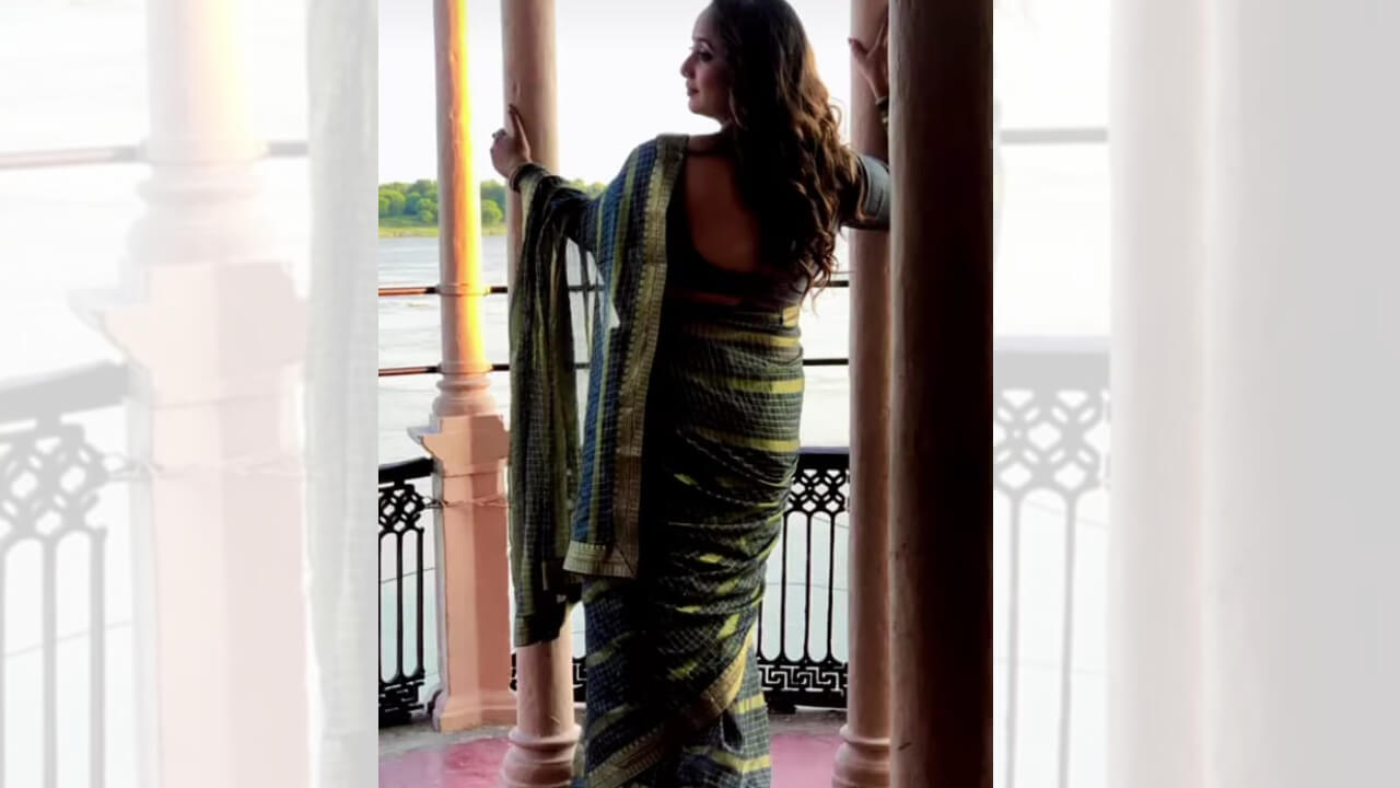 साड़ी में लिपटी हुई रानी चटर्जी ने फैंस पर ढाया सितम, देखें सबूत