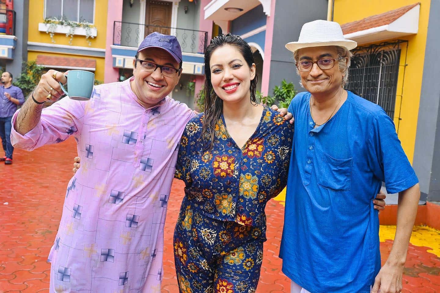 Tmkoc: मुनमुन दत्ता उर्फ बबीता जी ने शो के 15 साल पुरे होने पर शेयर की खास तसवीर, देखें तस्वीरें 22996