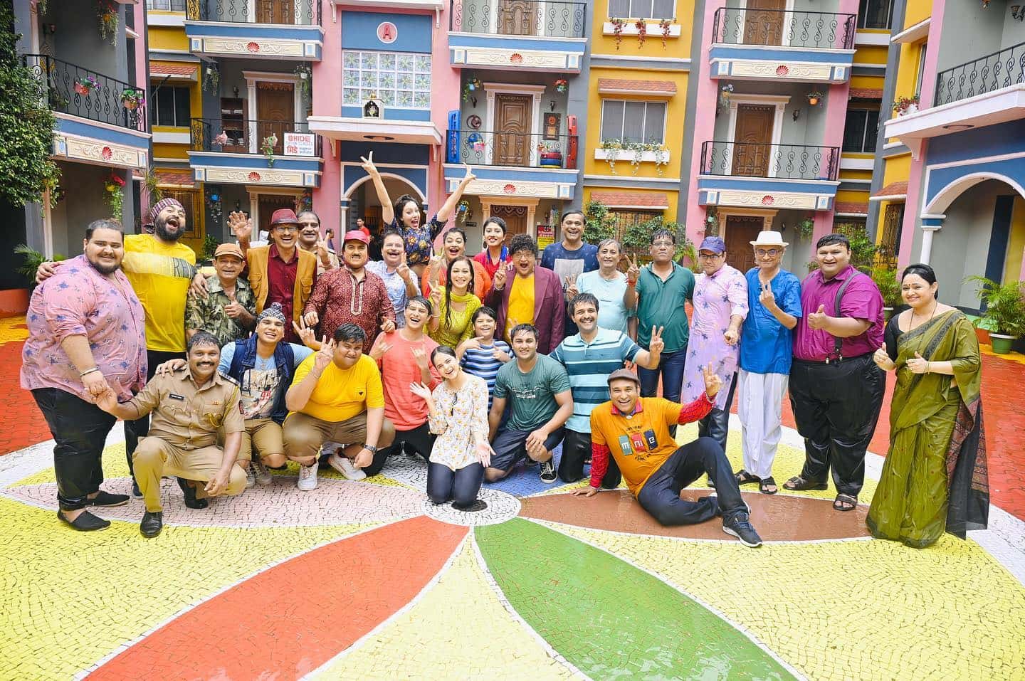 Tmkoc: मुनमुन दत्ता उर्फ बबीता जी ने शो के 15 साल पुरे होने पर शेयर की खास तसवीर, देखें तस्वीरें 22990