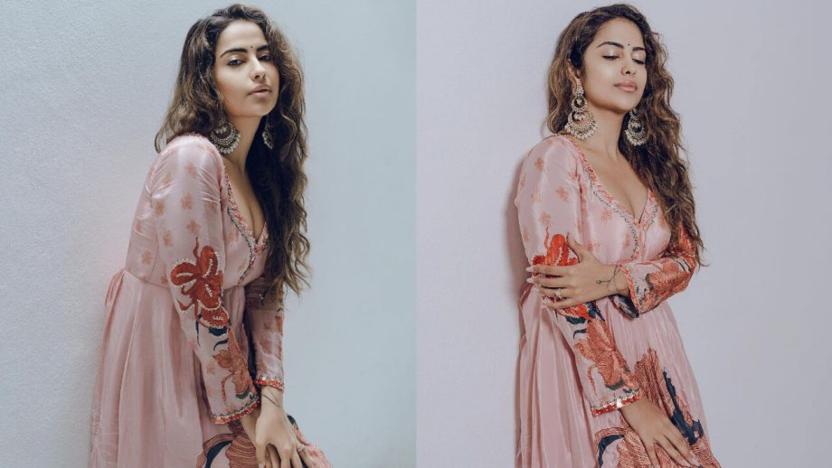 अनारकली पहनकर लोगों को प्रभावित कर रही बालिका वधु फेम अविका गौर