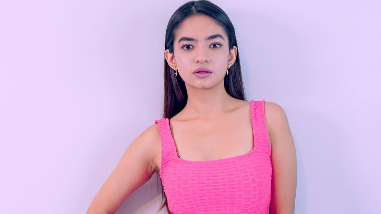 गुलाबी रंग की दीवानी हुई अनुष्का सेन, बार्बी लुक द्वारा फैंस को किया घायल