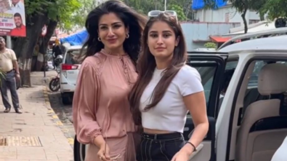 बेटी राशा थडानी के साथ रविना टंडन ने खींचा सभी का ध्यान, देखें वीडियो