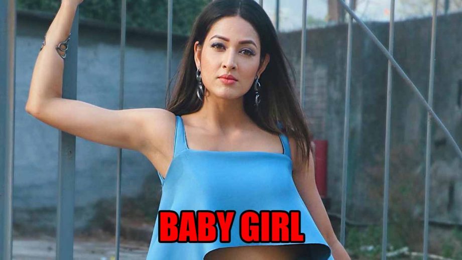 भाभीजी घर पर हैं फेम विदिशा श्रीवास्तव ने दिया बेटी को जन्म भाभीजी घर पर हैं फेम विदिशा श्रीवास्तव ने दिया बेटी को जन्म