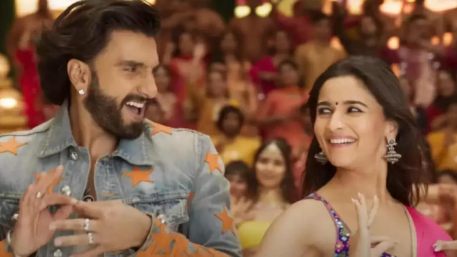 ‘झुमका गिरा रे’ की चौथे अध्याय की कहानी ‘झुमका गिरा रे’ की चौथे अध्याय की कहानी