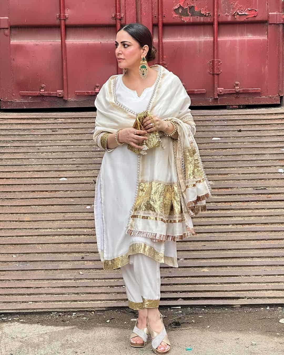 Kundali Bhagya फेम Shraddha Aarya की खुबसूरती के दीवाने हुए यूर्जस, देखें सबूत 21357