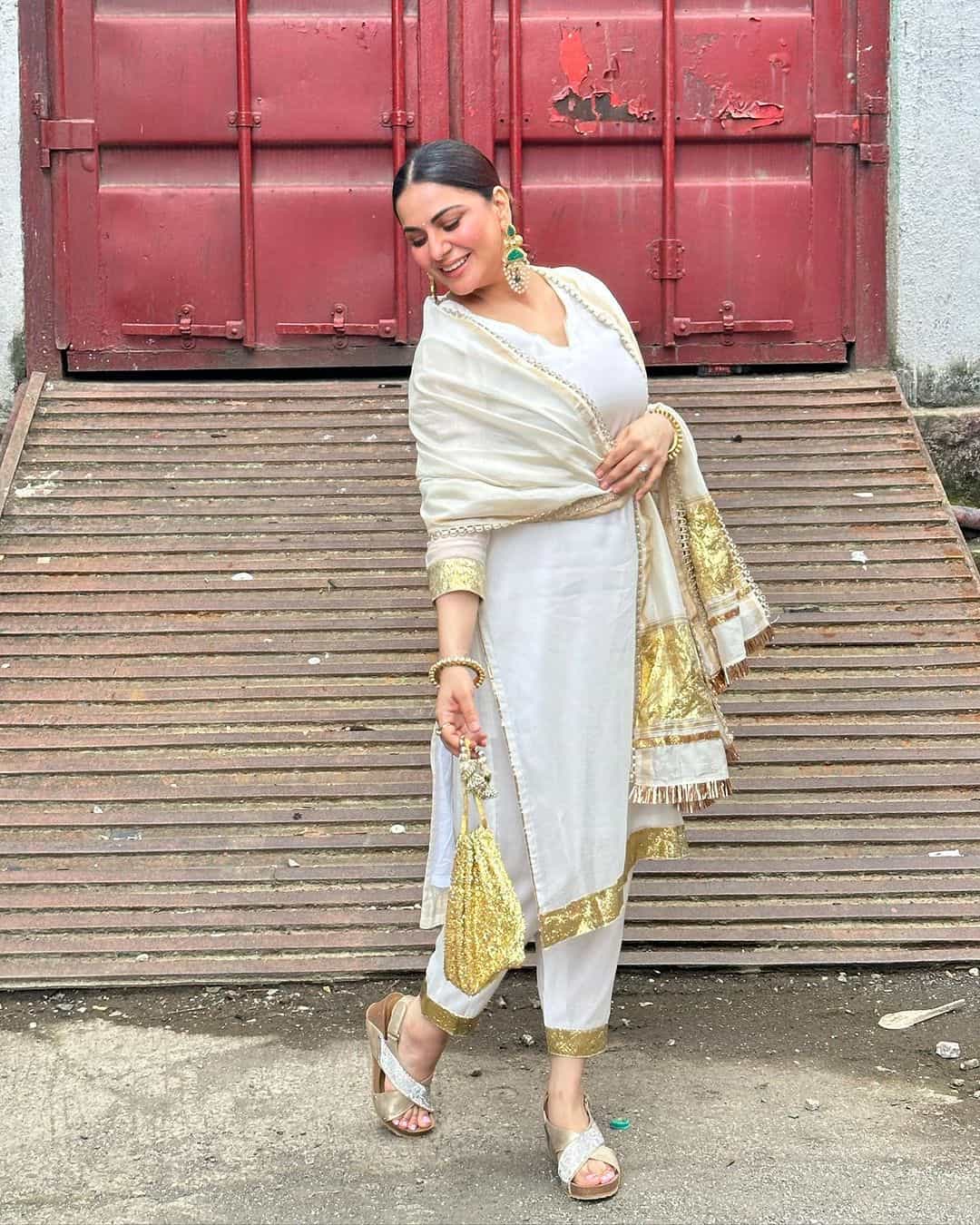 Kundali Bhagya फेम Shraddha Aarya की खुबसूरती के दीवाने हुए यूर्जस, देखें सबूत 21354