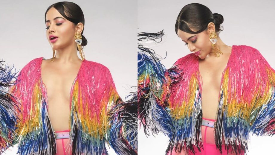 उर्फी जावेद ने पार की फैशन की सारी हदें, देखें सबूत