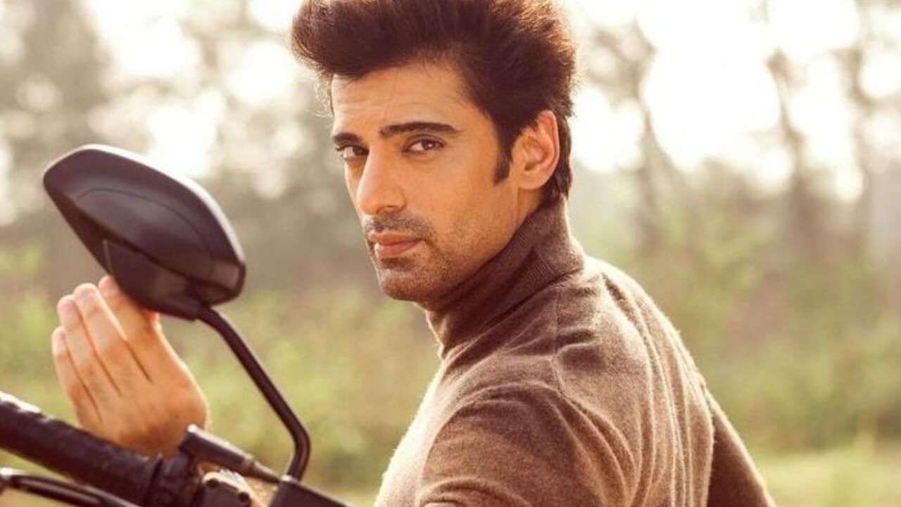 स्टार प्लस के ‘बातें कुछ अनकही सी’ में पंजाबी बॉय का किरदार निभा रहें मोहित मलिक उर्फ ​​कुणाल मल्होत्रा ​ने बताया कि कैसे उनकी रील और रियल लाइफ लव स्टोरी है एकदम सेम