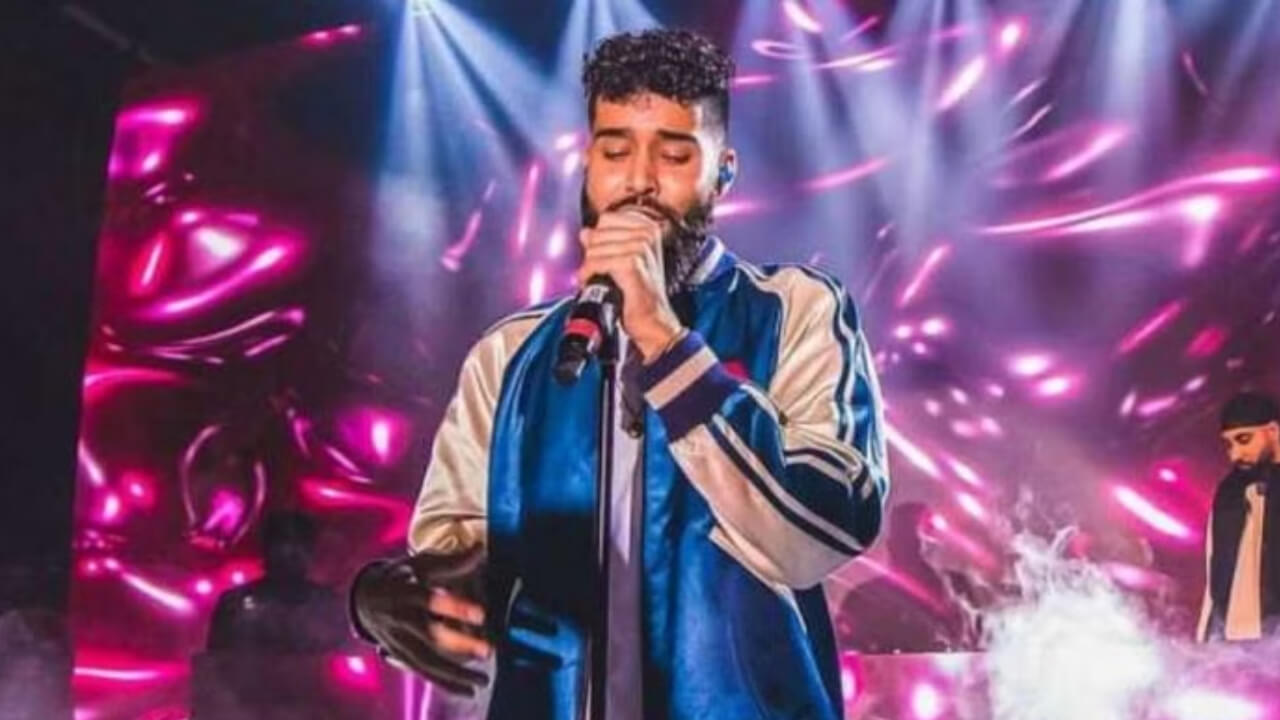 एपी ढिल्लों: फर्स्ट ऑफ ए काइंड दर्शकों को मनोरंजीत करने के लिए तैयार है, इस दिन होगी रिलीज