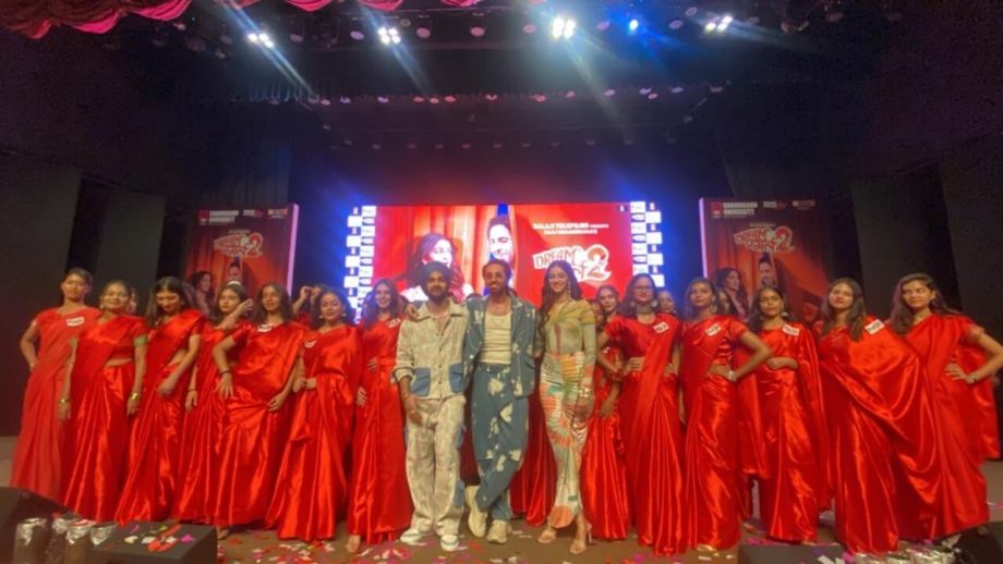 ड्रीम गर्ल 2 की पूजा के लिए लोगों की जबरदस्त दीवानगी आई नजर, चंडीगढ़ प्रमोशन्स के दौरान एक कॉलेज में 50 से ज्यादा गर्ल्स ने पूजा का लुक किया रिक्रिएट