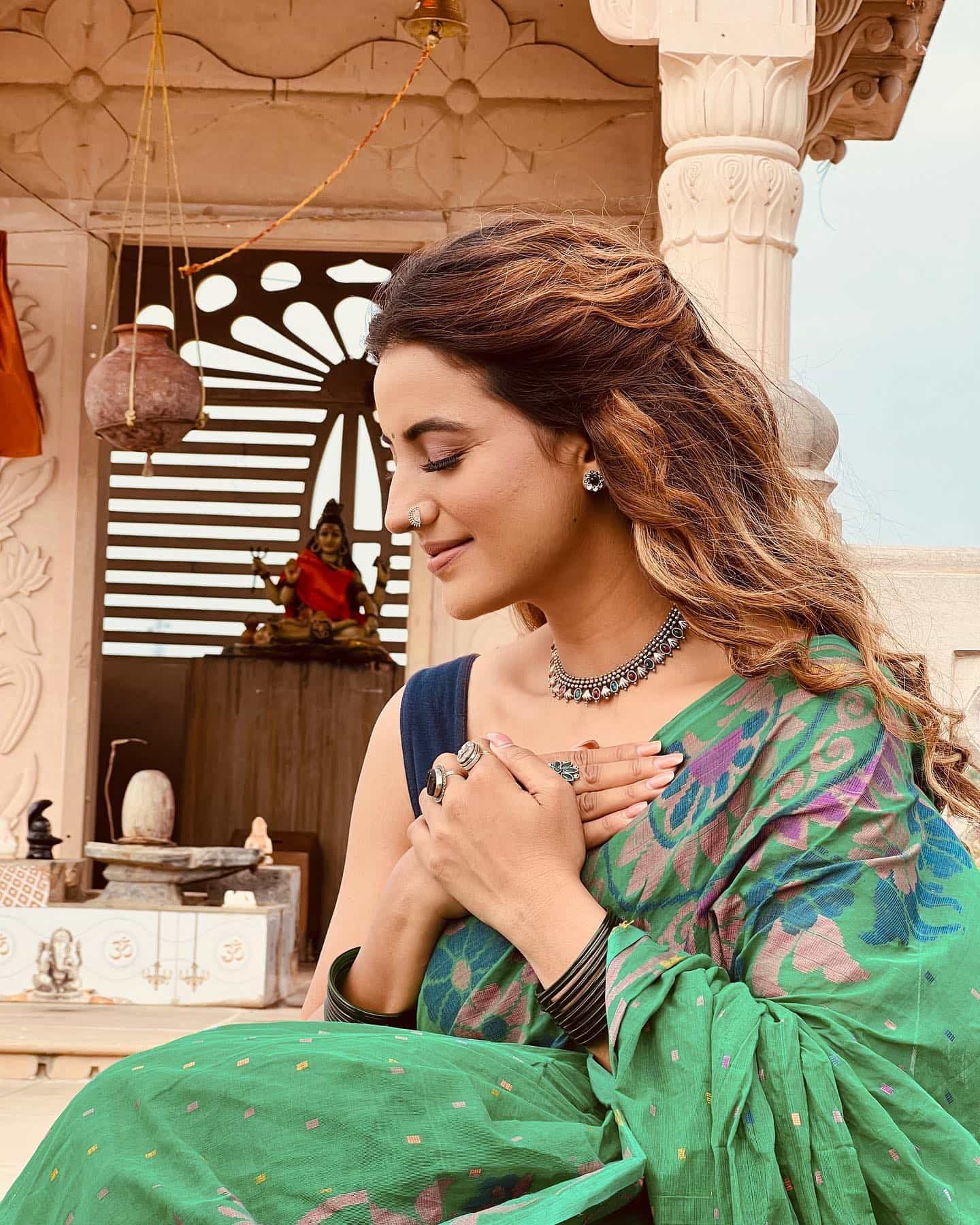 Akshara Singh ने इंस्टाग्राम पोस्ट द्वारा फैंस को दी बड़ी सीख, जाने क्या है सीख 24860