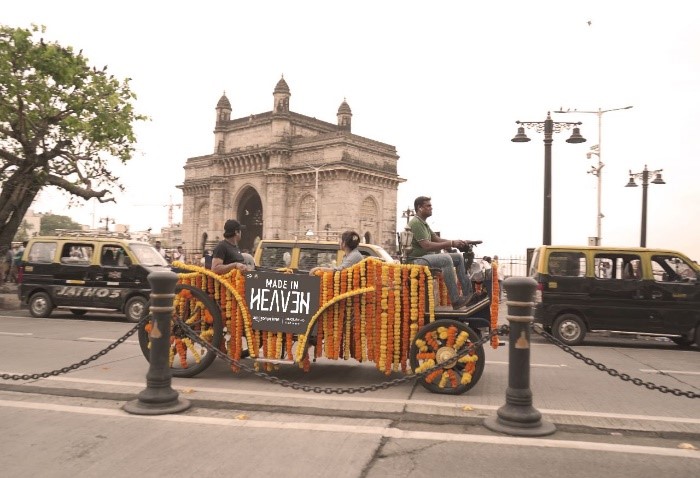 मेड इन हेवन सीजन 2 के लॉन्च का जश्न मनाने के लिए गेंदें के फुलों द्वारा सजाया गया मुंबई 24484