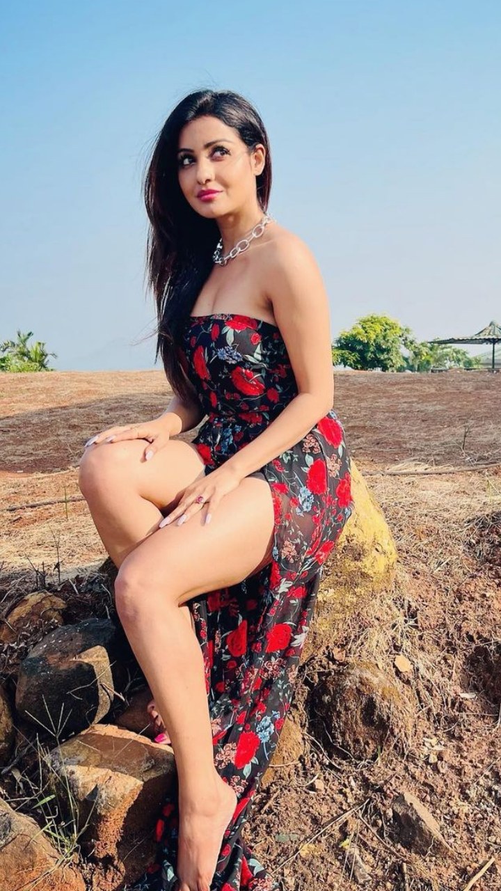 Anupama की माया के हुस्न के मायाजाल में फंसे फैंस 28911