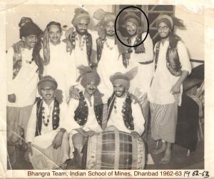 जसवन्त सिंह गिल की बेटी पूनम गिल ने की अक्षय कुमार की तारीफ - मिशन रानीगंज के गाने में परिणीति चोपड़ा के साथ उनकी एनर्जी और मिठास की अपने माता-पिता के साथ तुलना 29099