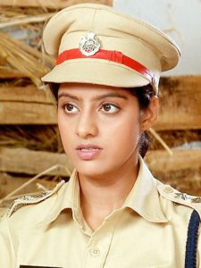 टीवी की IPS संध्या उर्फ दीपिका सिंह के पास है बड़ी-बड़ी डिग्रीयां