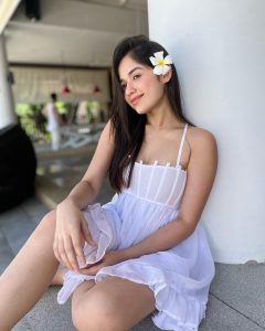 Jannat Zubair: व्हाइट शोर्ट मिनी ड्रेस में दिखा जन्नत ज़ुबैर का ग्लैमर, इंटरनेट पर बढ़ी गर्मी 27254