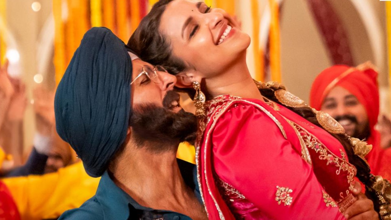 अक्षय कुमार और परिणीति चोपड़ा की धमाकेदार एनर्जी के साथ ‘मिशन रानीगंज’ का ‘जलसा 2.0’ आपके सामने हुआ हाजिर, देखिए गाना