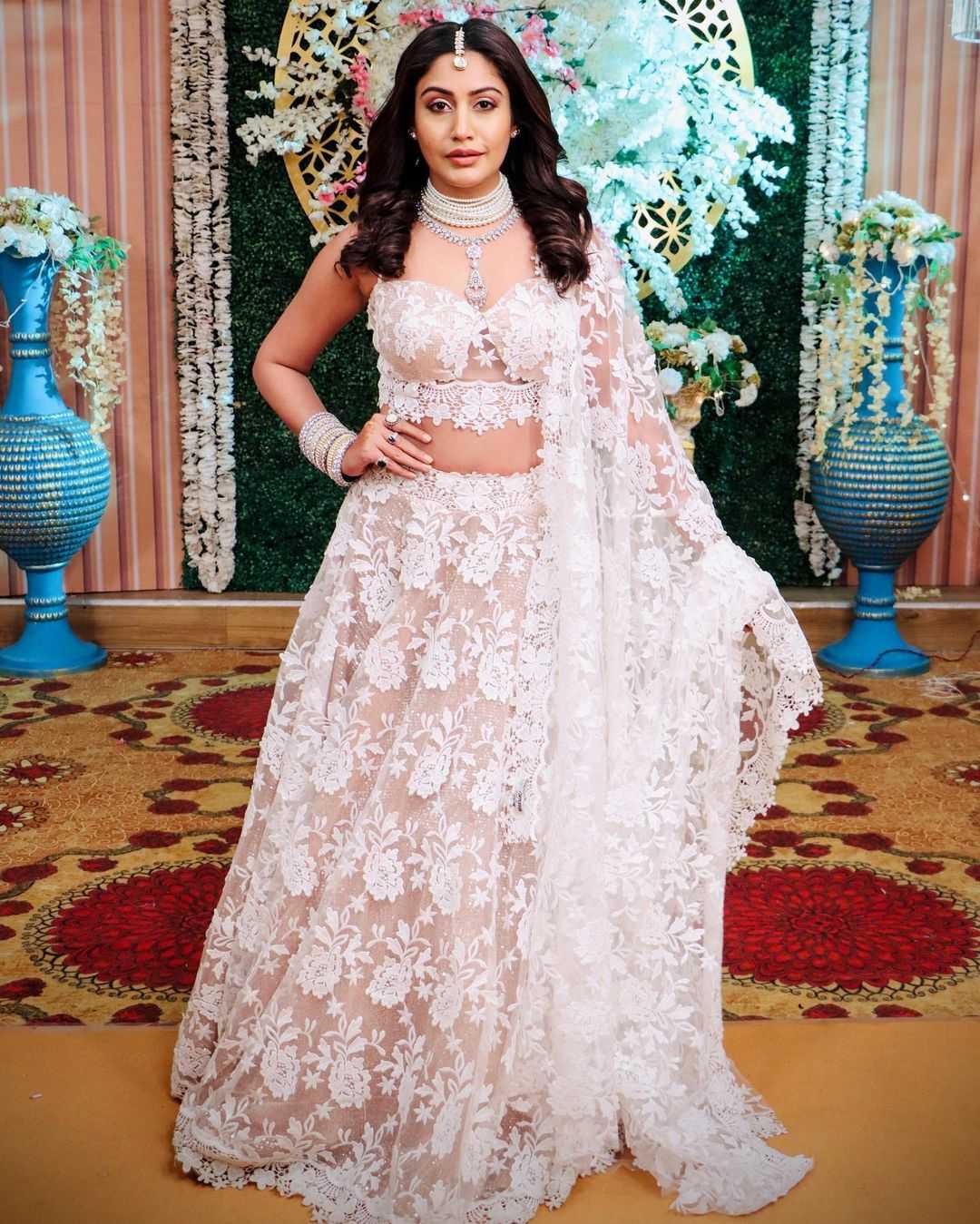 डिज़ाइनर लहंगे में सुरभि चंदना और सुरभि ज्योति ने लूटी महफ़िल 32731
