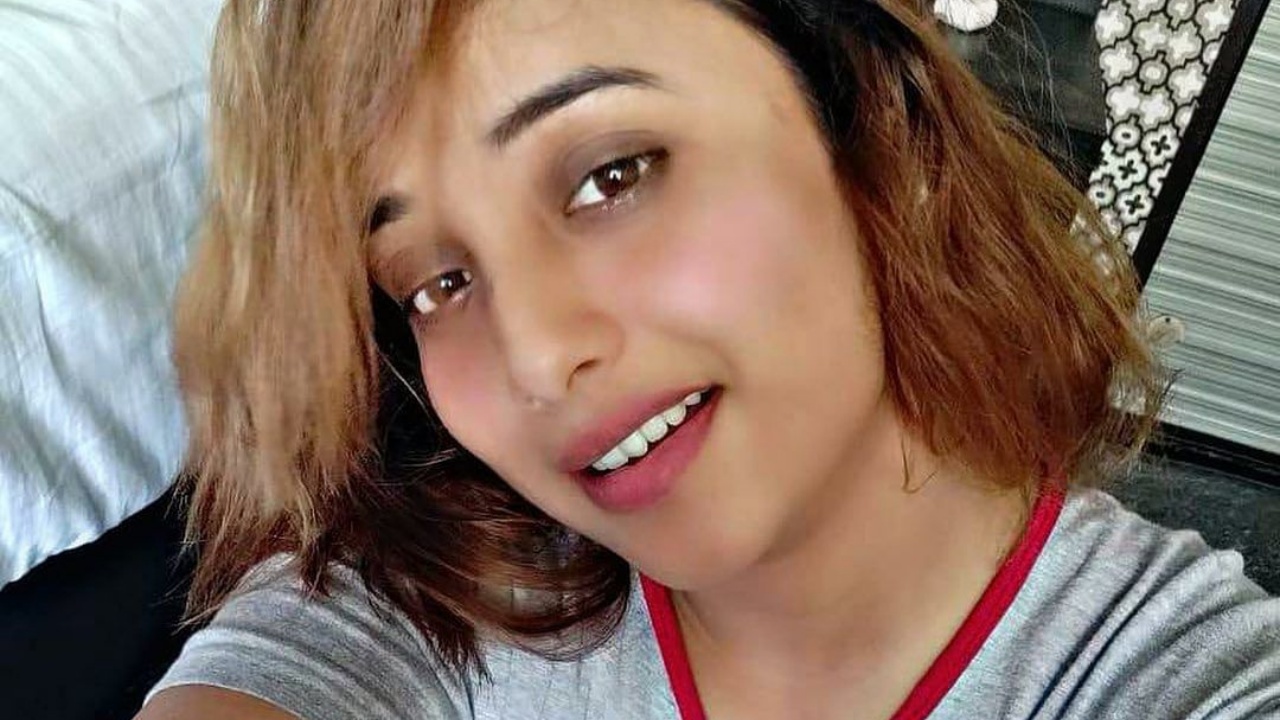 रानी चटर्जी के नो मेकअप लुक ने लुटीं महफ़िल, मेडिटेशन के बारे में दी विशेष जानकारी