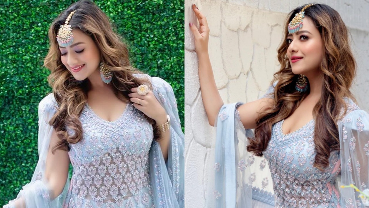 अनुपमा फेम मदालसा शर्मा ने बिखेरा अपने ग्लैमर का जादू , देखें हसीन अंदाज़