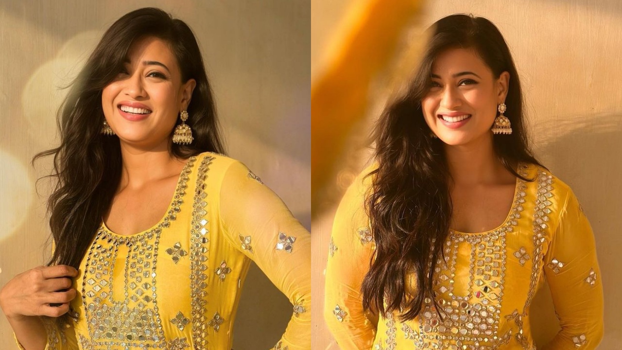 नवरात्रि के लिए श्वेता तिवारी ने अपनाया सबसे निराला लुक, देखे तस्वीरें