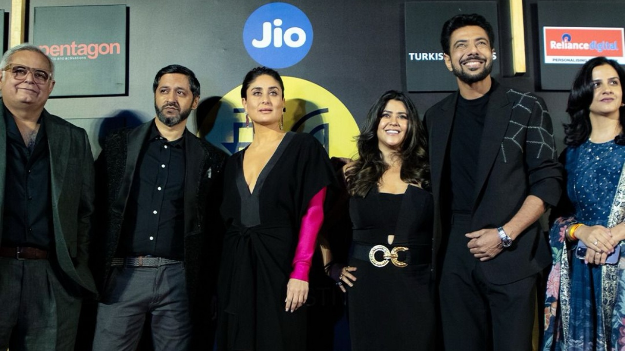 एकता कपूर की ‘द बकिंघम मर्डर्स’ से हुई जियो मामी फिल्म फेस्टिवल की शुरुआत, तस्वीरों में दिखा उनका ग्लैमर्स अंदाज