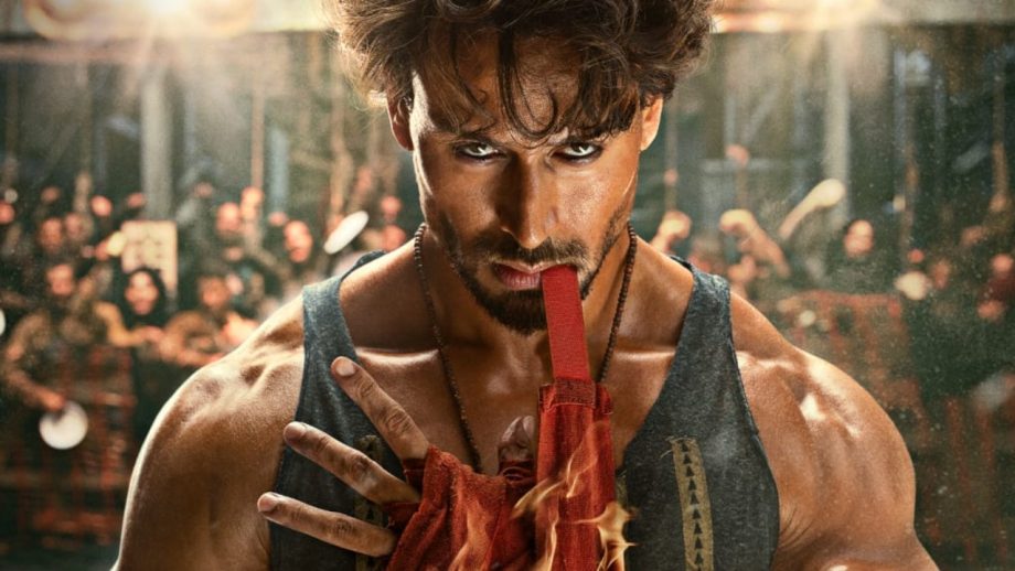 गणपथ की टीम गेटी गैलेक्सी सिनेमा के पहले प्री-रिलीज़ इवेंट में फैन्स और मीडिया के साथ एक्शन प्रोमो लॉन्च करेगी!