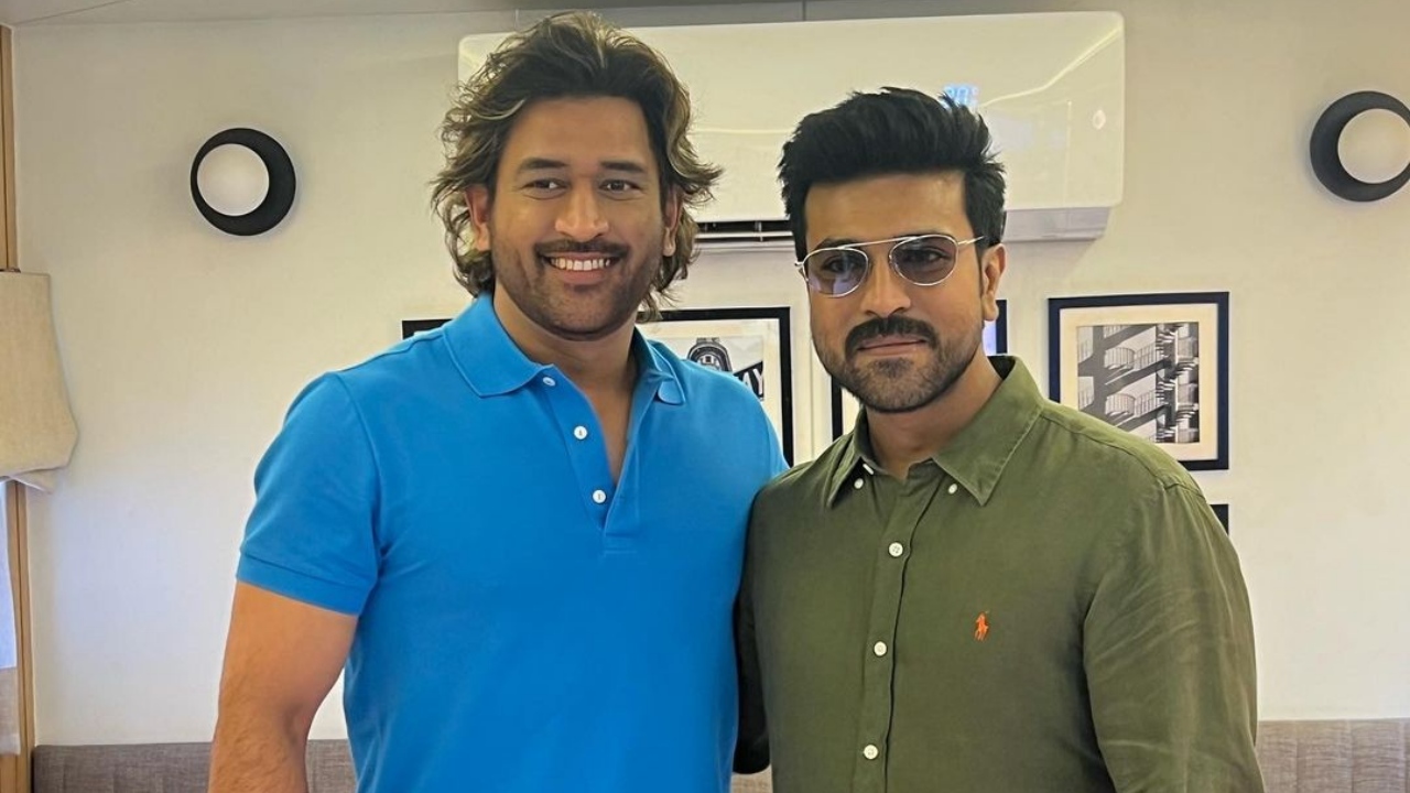 MS Dhoni से मिलकर ख़ुश हुए साउथ सुपरस्टार Ram Charan, खिंचवाईं फ़ोटो