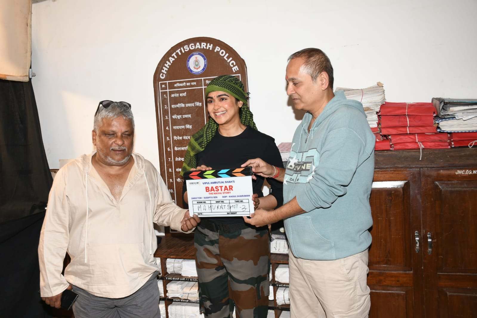 'द केरल स्टोरी' तिकड़ी विपुल अमृतलाल शाह, सुदीप्तो सेन और अदा शर्मा ने अपनी अगली फिल्म 'बस्तर: द नक्सल स्टोरी' की शूटिंग की शुरू 33243
