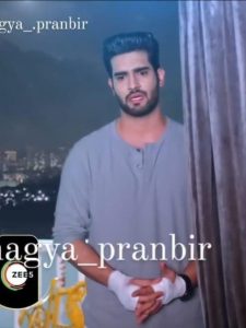 Kumkum Bhagya: प्राची और रणबीर की हुई शादी, अक्षय ने प्राची को सौंपी खुशी की कस्टडी