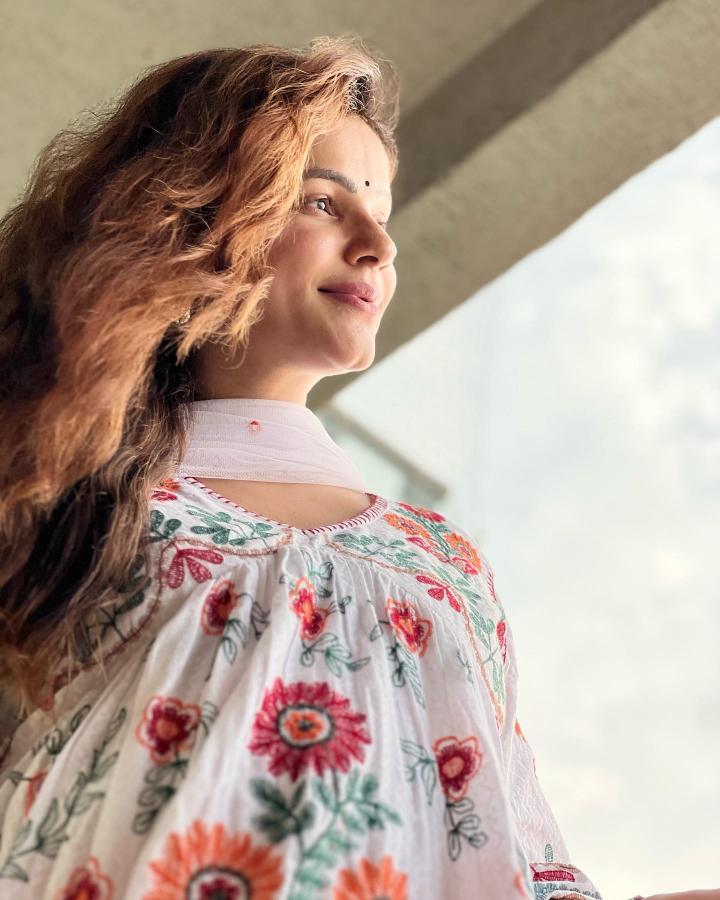 प्रेगनेंसी में भी फैशन का जादू चला रही है रुबीना रुबीना दिलाइक, फ्लोरल ड्रेस में लगाया ग्लैमर का तड़का 33421