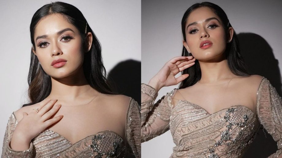 Jannat Zubair Rahmani ने सी- थ्रू ड्रेस के साथ दिया कातिलाना पोज, हैरान हुए फैंस