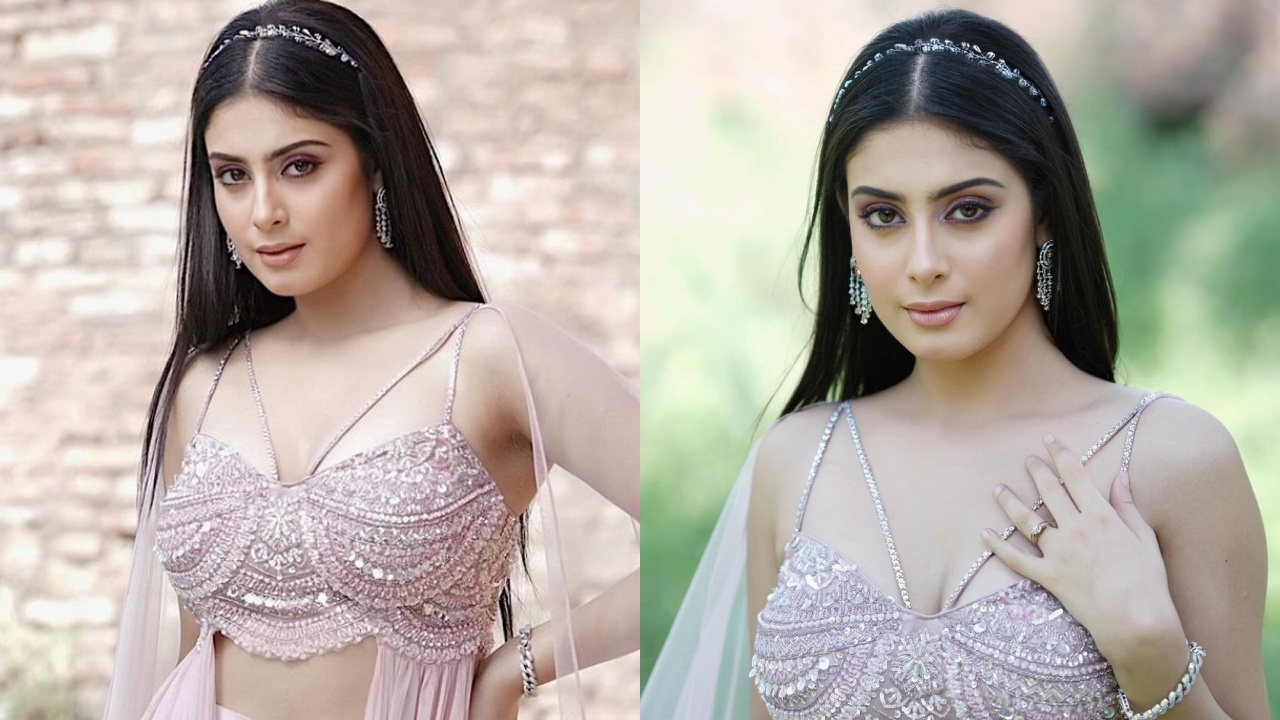 Bigg Boss फेम Isha Malviya ने लगाया ग्लैमर का तड़का, देखे हसीन अदाएं