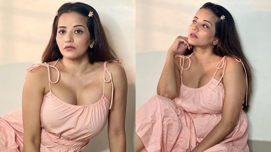 मैक्सी ड्रेस में मोनालिसा ने दिखाया अपना नटखट अंदाज, बवाल लुक ने भी लूटी महफिल मैक्सी ड्रेस में मोनालिसा ने दिखाया अपना नटखट अंदाज, बवाल लुक ने भी लूटी महफिल