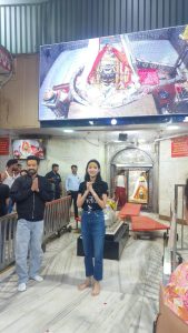 '12वीं फेल' की सफलता का जश्न मनाने और आशीर्वाद लेने विधु विनोद चोपड़ा की टीम पहुंची उज्जैन के महाकालेश्वर मंदिर 34749