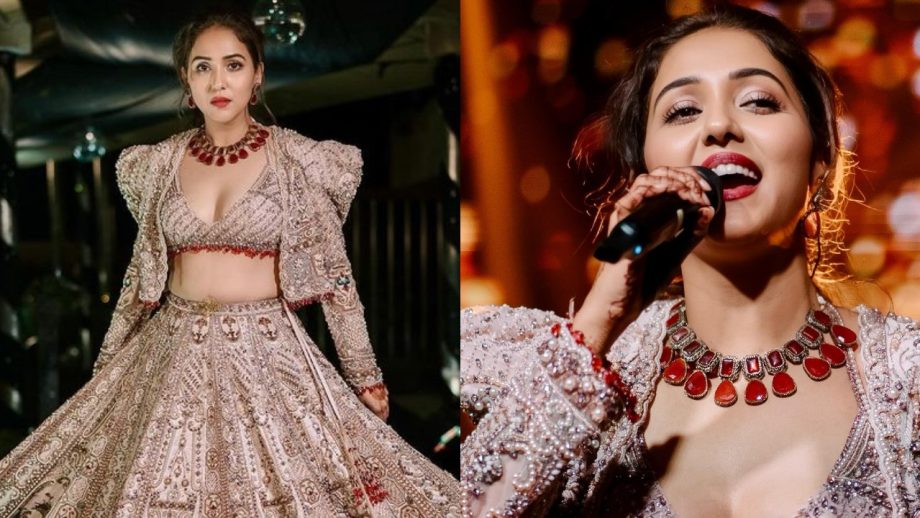 नीति मोहन के कढ़ाईदार लहंगे ने खींचा फैंस का ध्यान, देखे खूबसूरत अवतार नीति मोहन के कढ़ाईदार लहंगे ने खींचा फैंस का ध्यान, देखे खूबसूरत अवतार