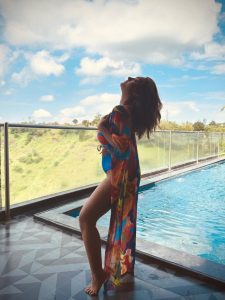 आशिका भाटिया के हॉट लुक ने यूजर्स के उड़ाए होश