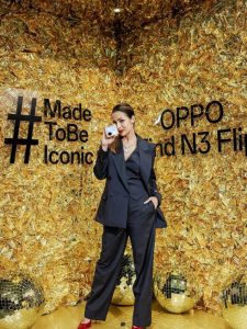 पैंट सूट में मलाइका अरोड़ा का बेमिसाल बॉसी लुक