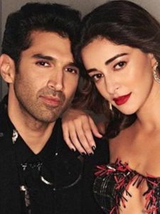 अफवाही गर्लफ्रेंड अनन्या पांडे के सेंस ऑफ़ ह्यूमर को पसंद करते हैं आदित्य रॉय कपूर