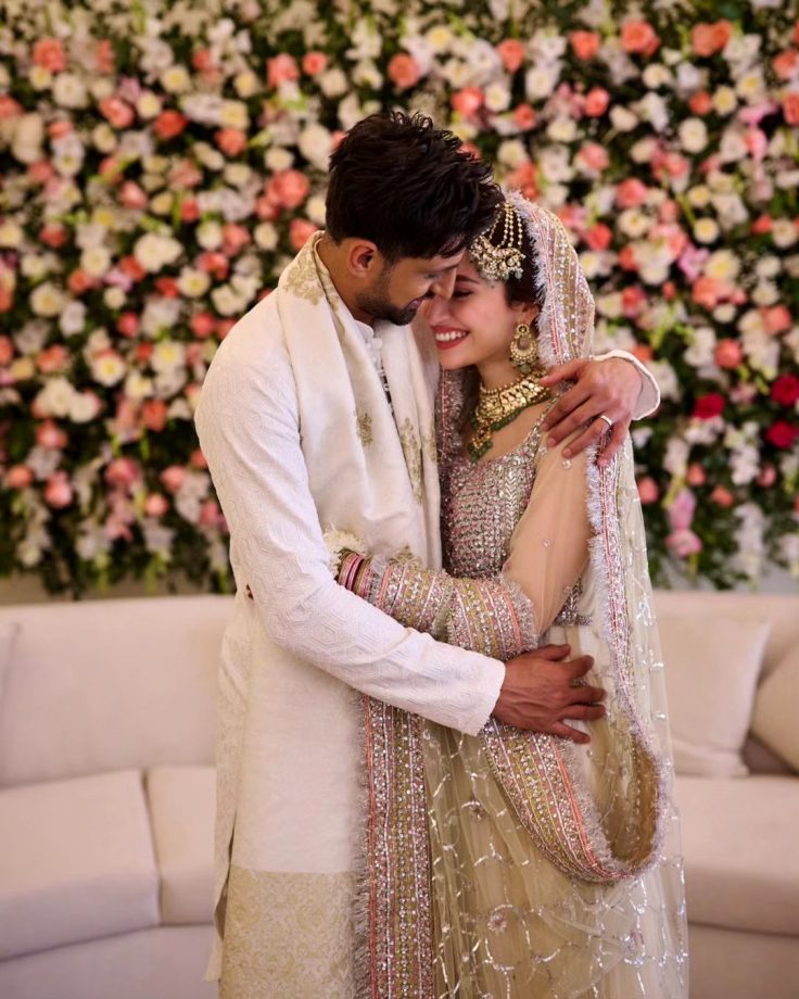 सानिया मिर्जा से तलाक की अटकलों के बीच शोएब मलिक ने रचाई तीसरी शादी, पाकिस्तानी अभिनेत्री को चुना हमसफर 40366
