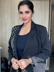 ऑफिस में जाएं और बवाल मचाए, अपनाए सानिया मिर्जा का बॉसी लुक