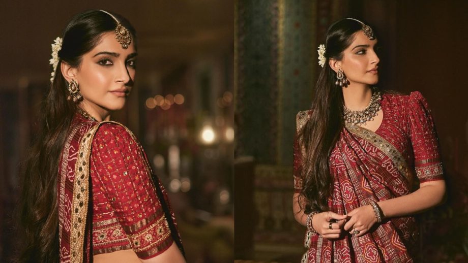 35 साल पुरानी साड़ी पहनकर सोनम कपूर ने लगाया ग्लैमर का तड़का 35 साल पुरानी साड़ी पहनकर सोनम कपूर ने लगाया ग्लैमर का तड़का