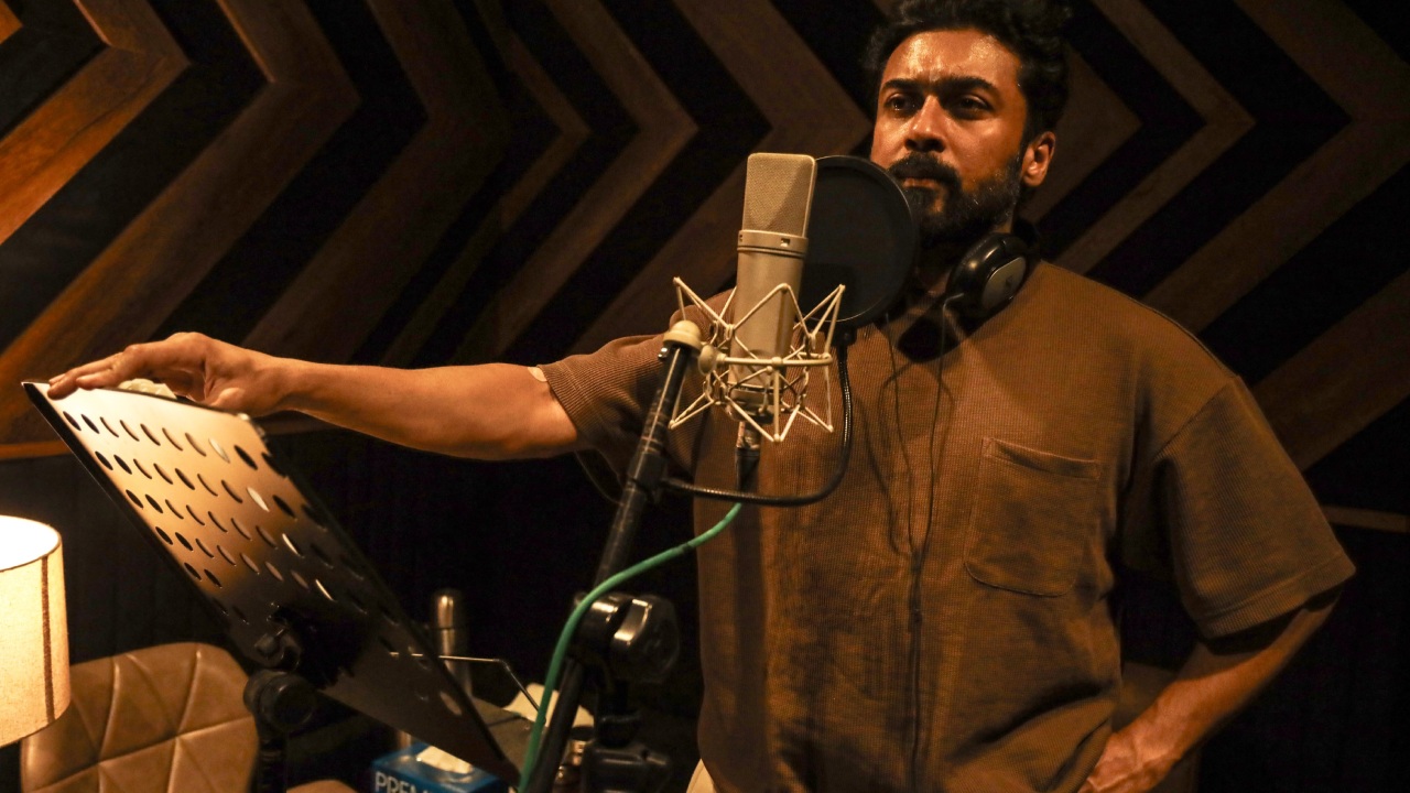 एक्टर सूर्या ने अपने अपकमिंग मैग्नम ओपस ‘कांगुवा’ के लिए डबिंग की शुरू