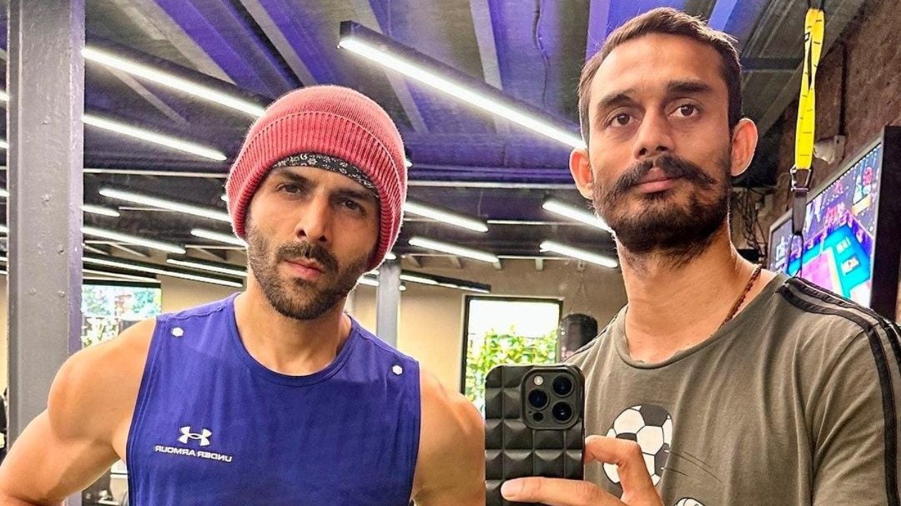 “चंदू चैंपियन” की शूटिंग खत्म होने के बाद भी कार्तिक आर्यन के ऊपर सवार है फिटनेस का जुनून, ट्रेनर त्रिदेव पांडे ने पोस्ट शेयर कर कही ये बात