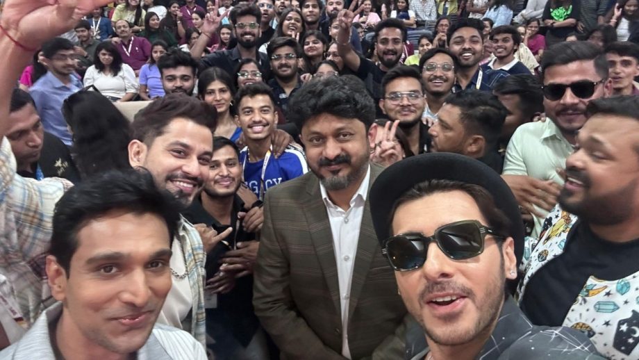 प्रमोशन मोड में एक्सेल एंटरटेनमेंट ‘मडगांव एक्सप्रेस’! पुणे में निर्देशक कुणाल खेमू और स्टार्स की जबरदस्त एंट्री!