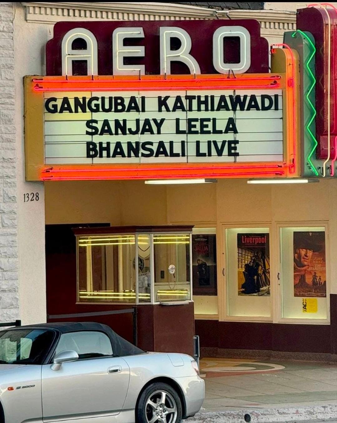 लॉस एंजेलिस के एयरो थिएटर में चला संजय लीला भंसाली की फिल्म "गंगुबाई काठियावाड़ी" का जादू, दर्शक हुए प्रभावित 45940