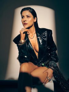 शहनाज़ गिल का बोल्ड फोटोशूट!