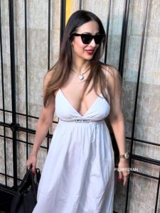 50 की उम्र में भी कयामत ढाती है मलाइका अरोड़ा, बोल्ड लुक के फैंस दीवाने